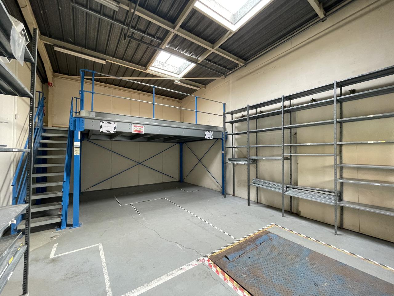 Bureau Vandoeuvre-lès-Nancy 237m² Location bureau Vandoeuvre-lès-Nancy Meurthe-et-Moselle OLBUR2530830 1